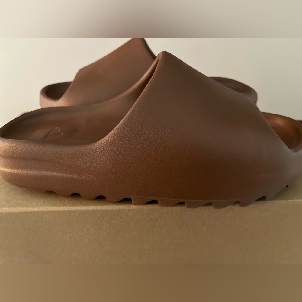YZY Adidas Slides - new!